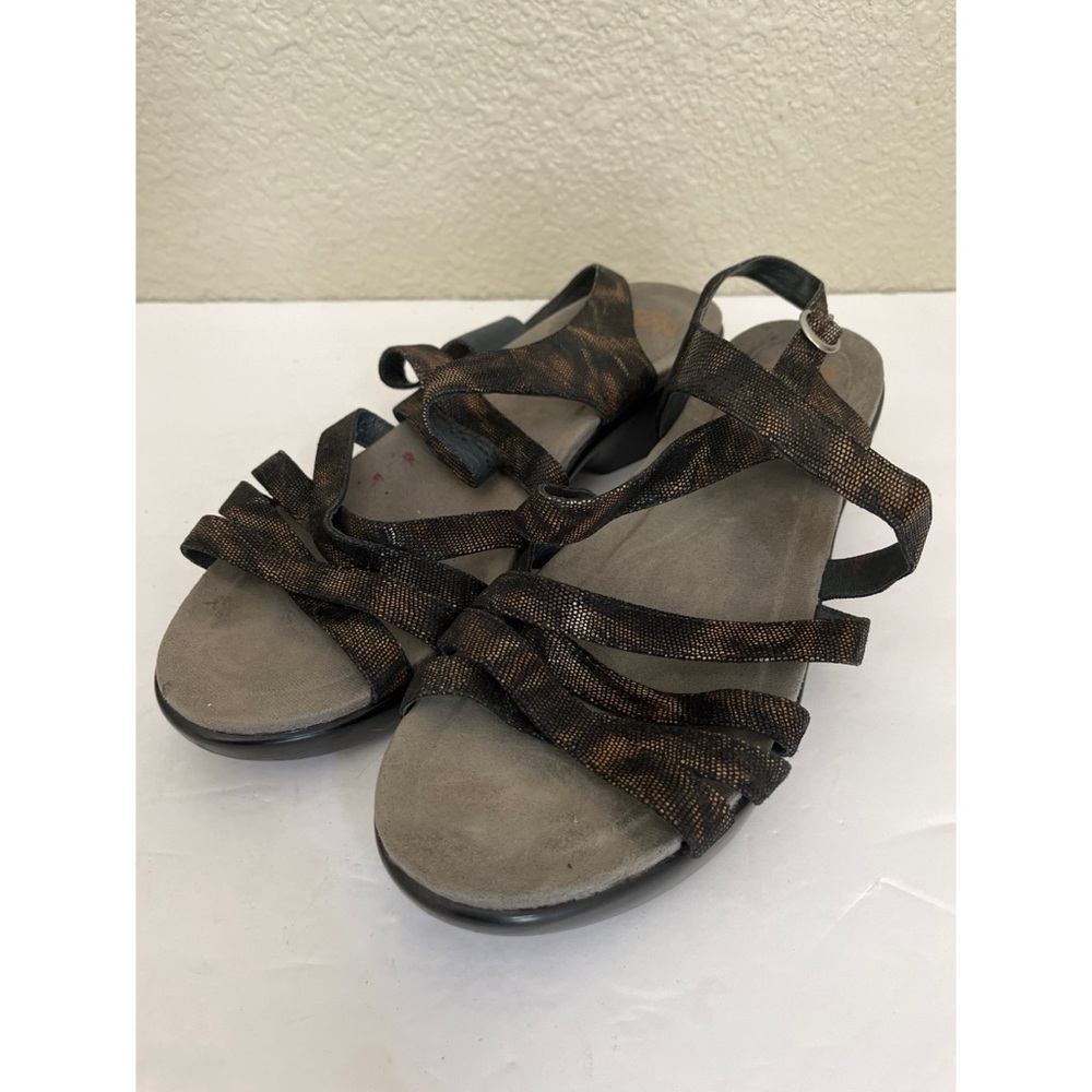 Dansko Metallic Strap Platform Sandals Women’s Size 42